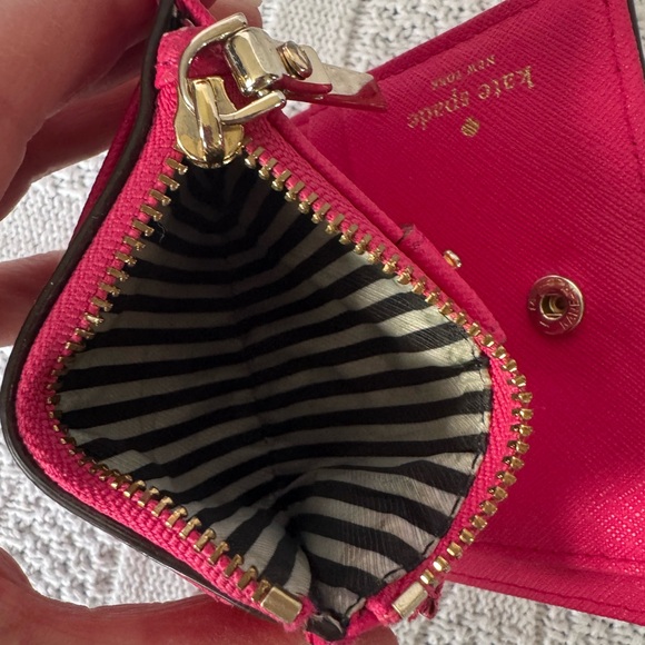 Kate Spade EUC hot pink leather compact wallet - Picture 4 of 5